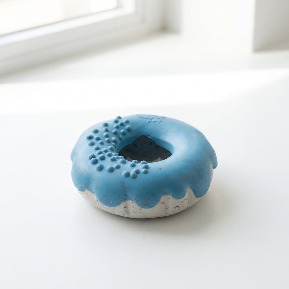 Chewster Donut, Blue