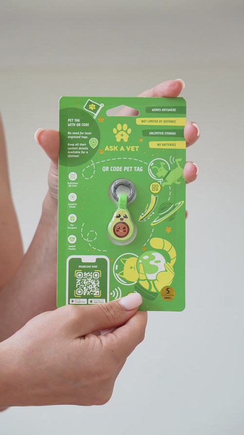 All | Smart ID Tag: Video of a tag on its card turned over to show the QR code and the setup steps